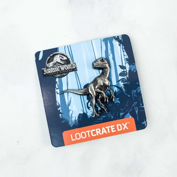 Jurassic World Raptor Pin - Picture 4 of 5